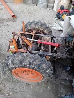 sipove kolesa R16 0904956611 - 2