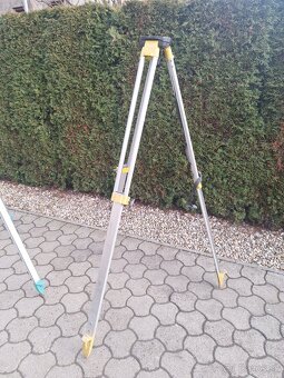Trojnožka na.laser - 2