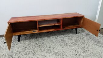 Skrinka pod TV - 2