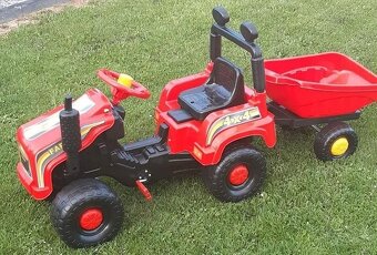 Velký XXL traktor s vlečkou - 2