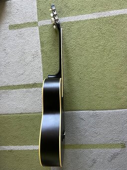 Predám gitaru - 2