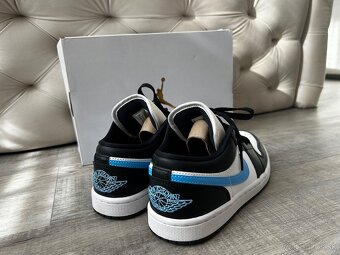 Dámske tenisky Jordan 1 Low Black University Blue White, 38 - 2