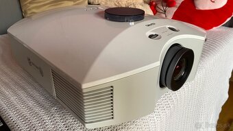 Predam 1700lm, 3xLCoS projektor Sony VPL-HW40ES, 100%ny ,3D - 2