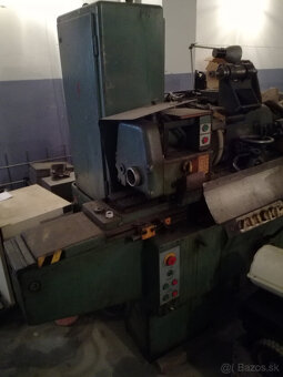 bruska hrotová TOS, typ BU 25 - 1000 - 2