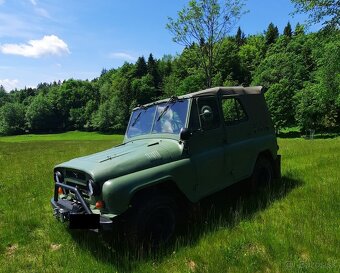 UAZ 469 2.4L Benzín - 2