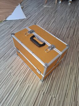 Kozmetický kufrík - 2