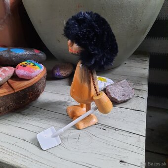 Praľudia/neandertálci starožitné drevené figúrky - 2