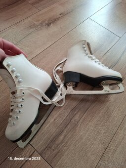 Dievčenské korčule na ľad - 2