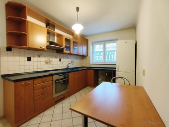 ZNÍŽENÁ CENA Priestranný 2+1 izbový byt blízko centra - 2