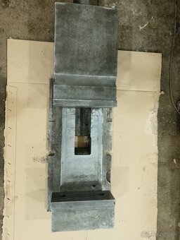 velky strojny zverak 250mm - 2