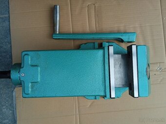 Strojny zverák 160 mm - 2