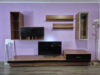 Obyvacia stena rezervované do 28.2. - 2