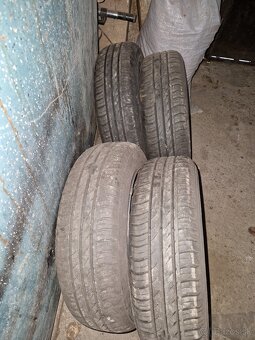 Predám pneumatiky 165/65 R14 - 2