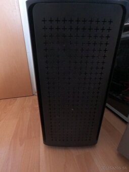 Výkonný počítač Xeon (128 GB RAM) - 2