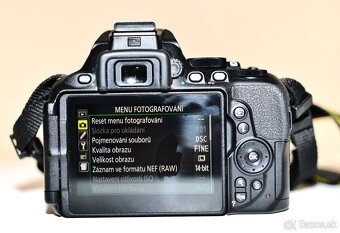 Nikon D5600 + příslušenství - 2
