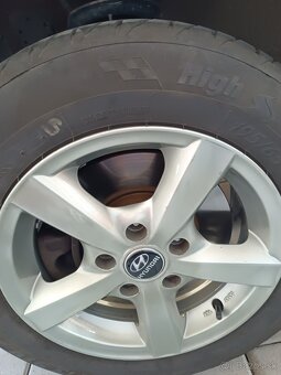 Predám elektróny 195x65 R15 5x114,3 - 2