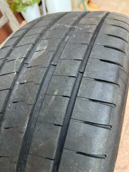 225/45 R17 - 2