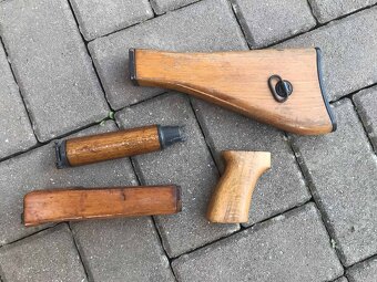 Drevené pažbenie Sa vz.58 - 2