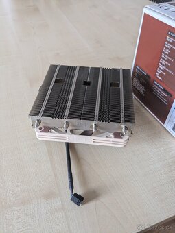 Predám procesorový chladič Noctua L12S - 2