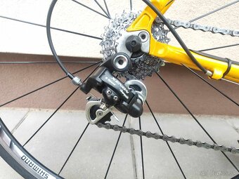 cestný bicykel specialized - 2