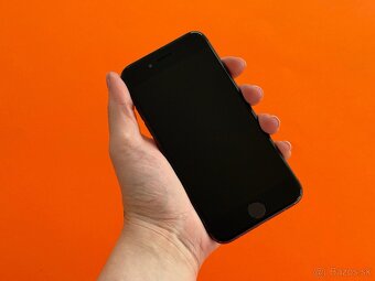 iPhone 8 64GB Space Gray - s novou baterkou - 2