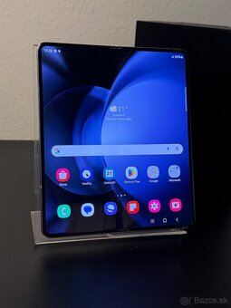 Predám Samsung Galaxy Z Fold 5 12GB Rám 512GB Blue - 2