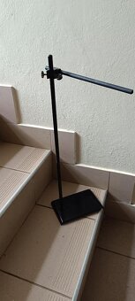 Predám akvárium , stojan na svetlo , stolček na kolieskách - 2
