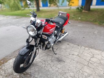 YAMAHA XJR 1300 SP - 2