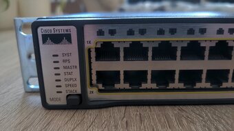 Cisco Catalyst 3750 - 2