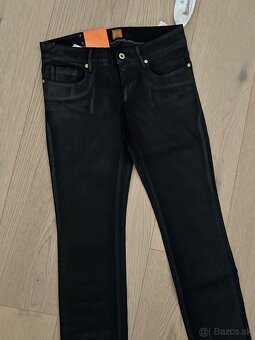 Hugo Boss nohavice ako kožené štýlovky - 2