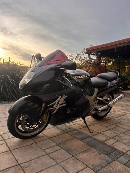 Suzuki GSXR 1300 Hayabusa - 2