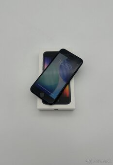 iPhone SE 2022 64GB Midnight (100% Batéria) + ZÁRUKA - 2