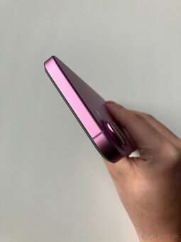 Predám iPhone 16 128GB Pink - 2