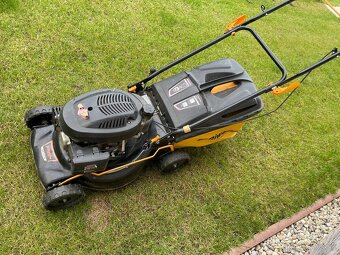 Benzínová kosačka - 2