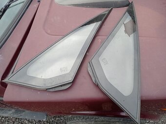 SX4 predné bočné sklá - 2