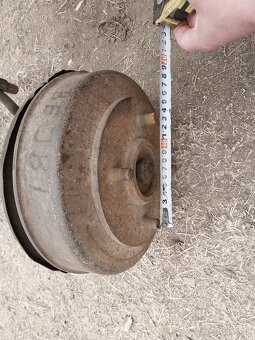 Praga,zadná naprava - 2