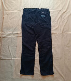 Wrangler čierne menčestrové nohavice široké rovné - 2