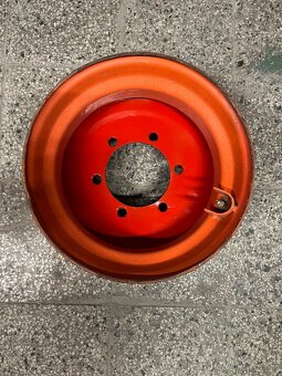 Predám lopatu na locust 903 - 2