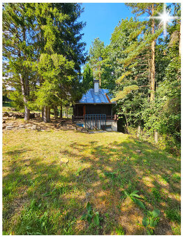 SLNEČNÉ STRÁNE / ZÁHRADNÁ CHATKA / BB / POZEMOK 880 m2 - 2