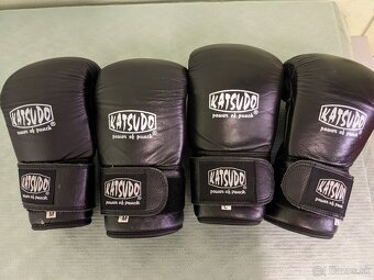 Boxovacie vrece a boxerské rukavice - 2