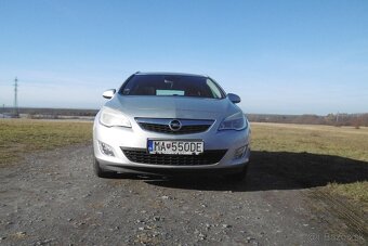 Opel Astra ST 1.7 CTDI 81kw r.v.2011 - 2