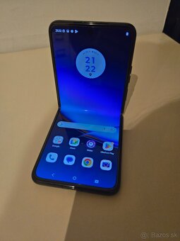 Predám Motorolu Razr 40 Ultra - 2