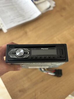 Autorádio Pioneer DEH-2400UB - 2