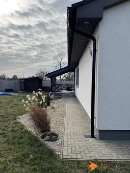 Novostavba 4 izb. rodinného domu „prakticky“ v parku. - 2