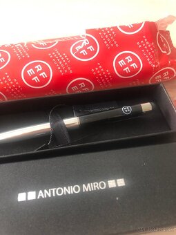 Pero - Spanielska ⚽️federacia - 2