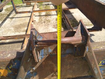 Hákový kontajner - 2