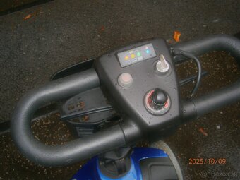 vozík-skúter pre invalidov - 2