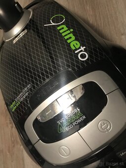 Sencor SVC9000BK Nineto - 2