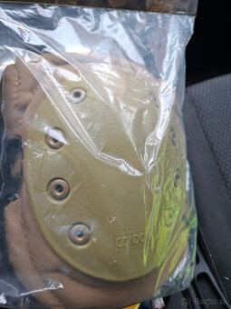 kolenacky na airsoft - 2