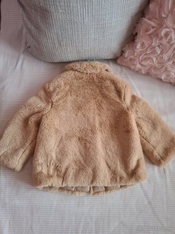 Kožušinkový kabátik F&F 12-18 mes - 2